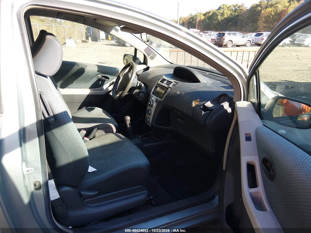2008 Toyota Yaris photo 5