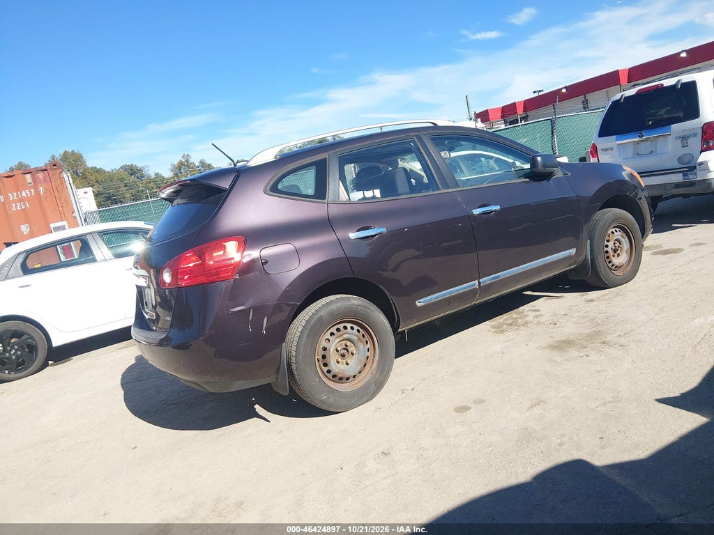 2015 Nissan Rogue Select S photo 4