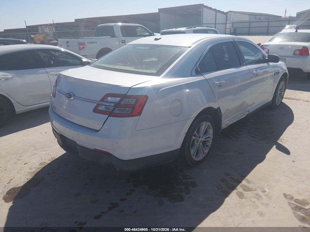 2014 Ford Taurus SEL photo 4