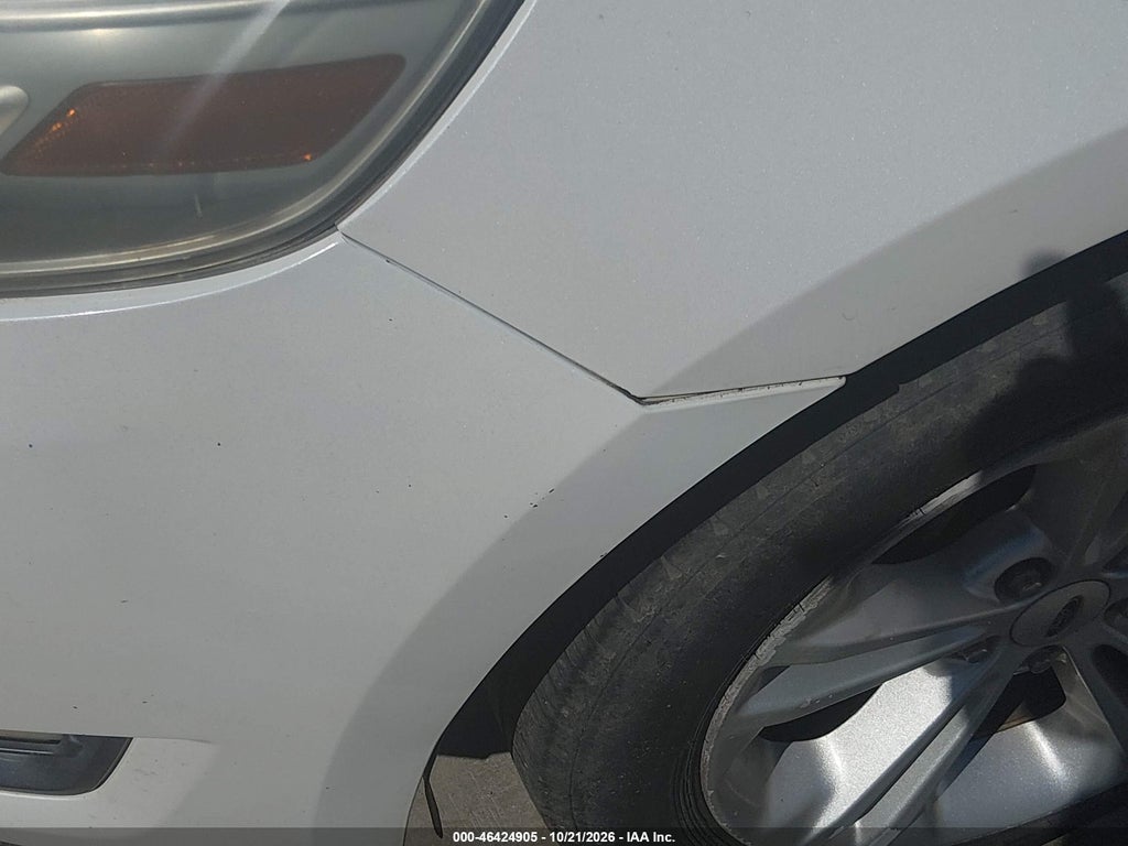 2014 Ford Taurus SEL photo 6