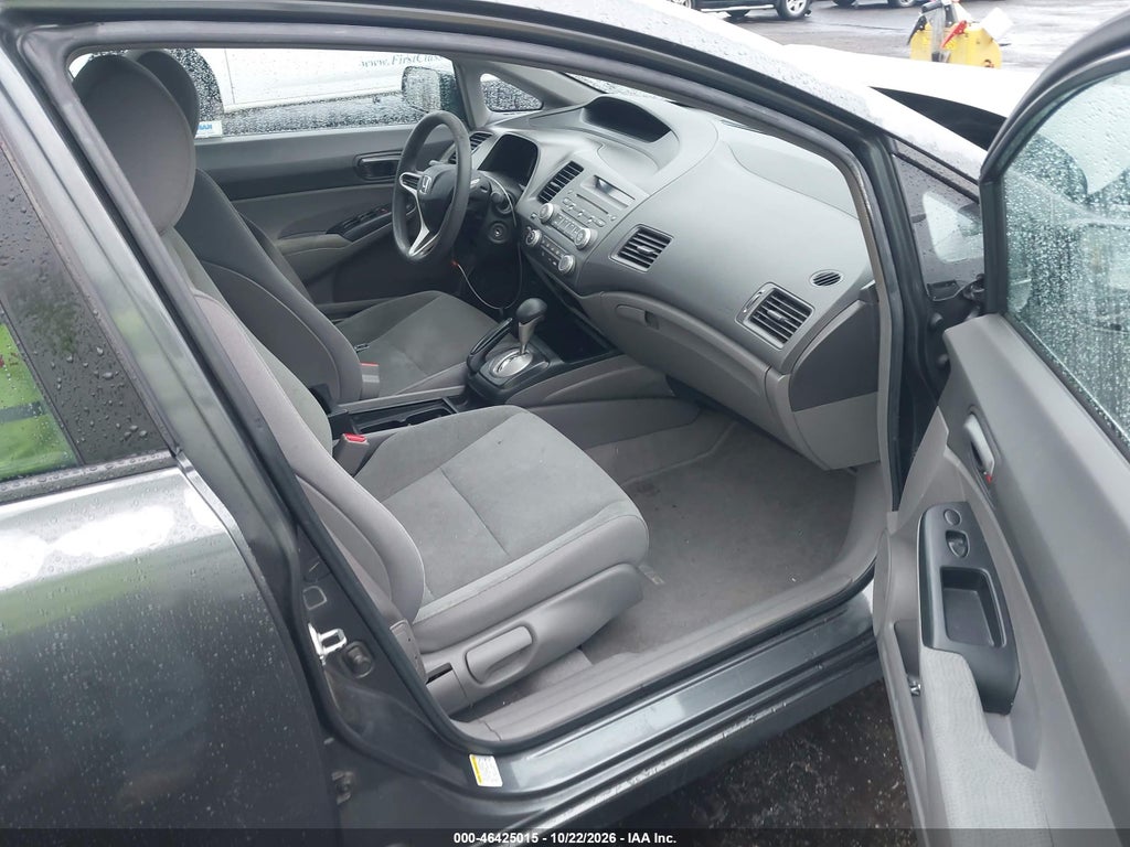 2010 Honda Civic VP photo 5