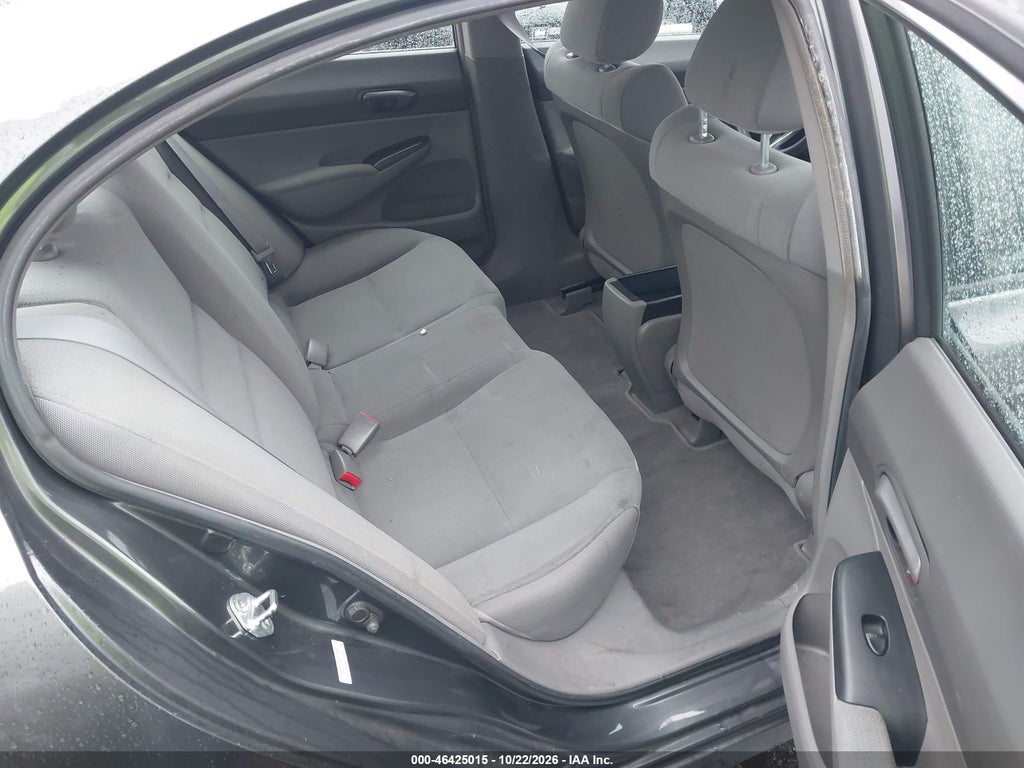 2010 Honda Civic VP photo 8