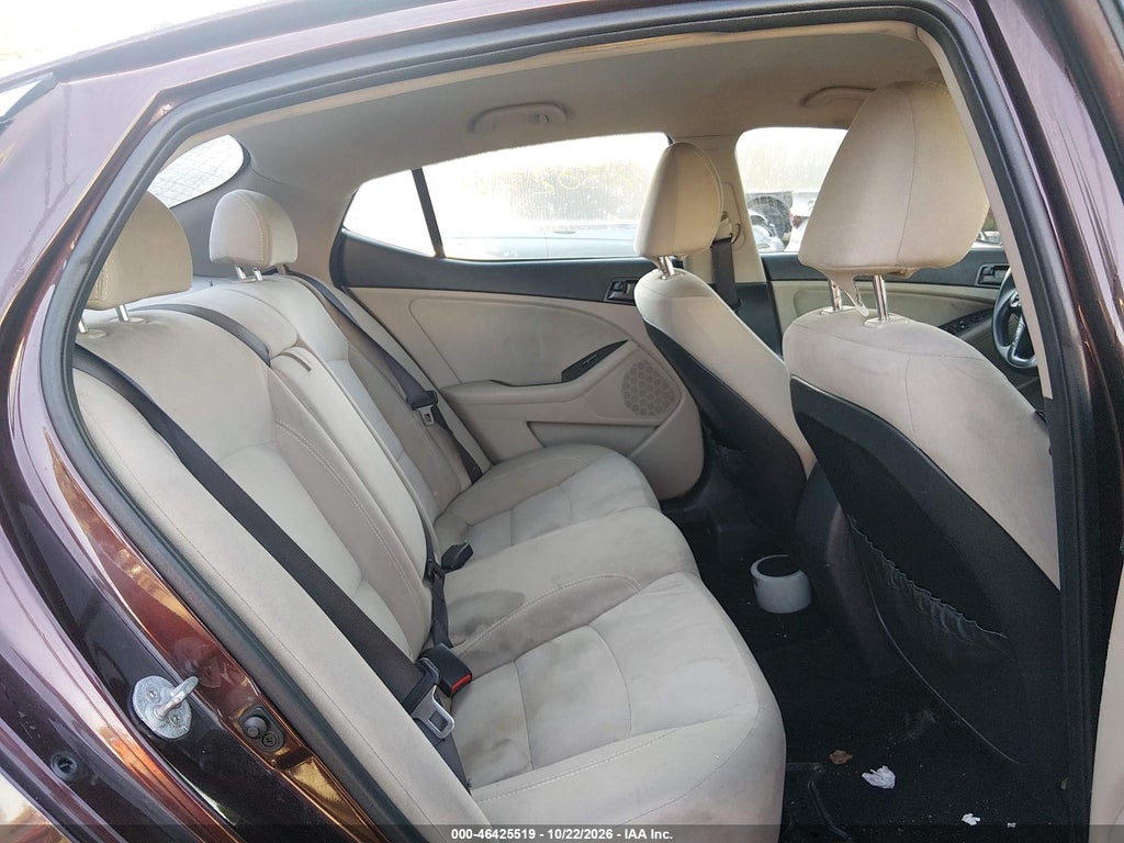 2012 Kia Optima LX photo 8