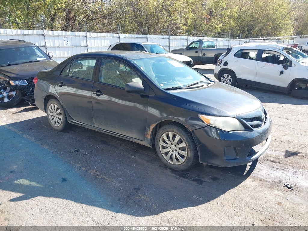 2012 Toyota Corolla LE photo 1