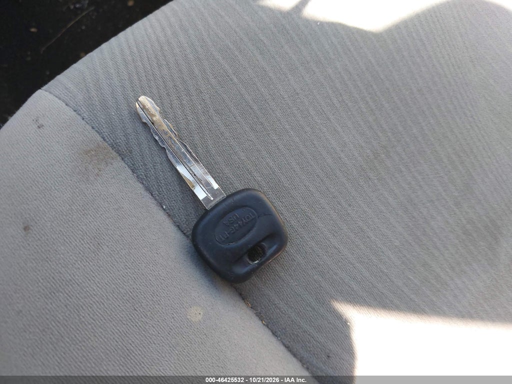 2012 Toyota Corolla LE photo 11