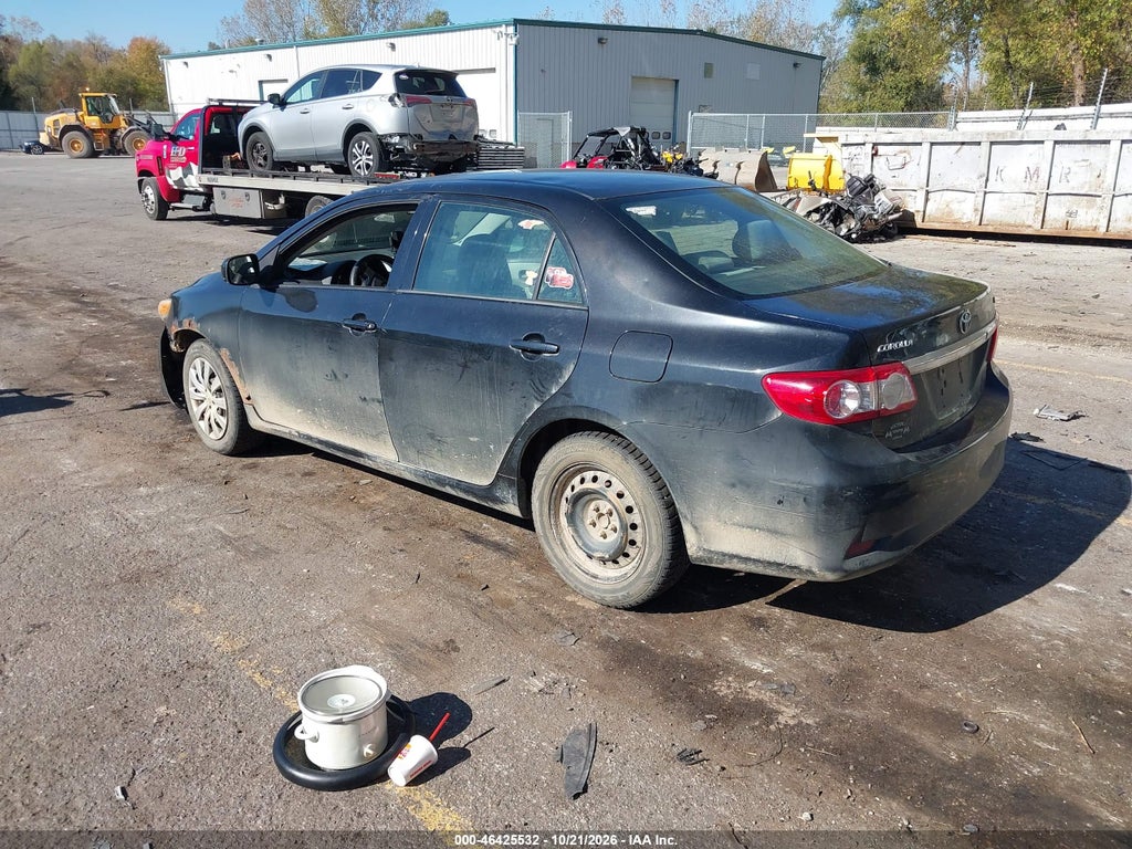 2012 Toyota Corolla LE photo 3