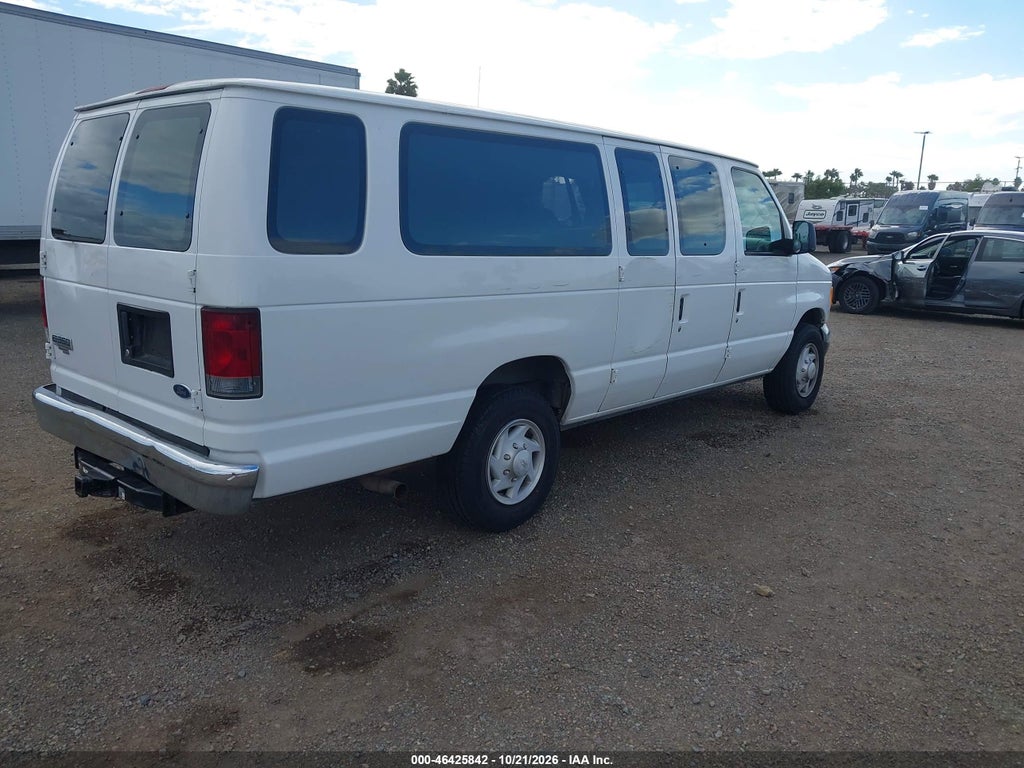2007 Ford E-350 Super Duty XL/XLT photo 4