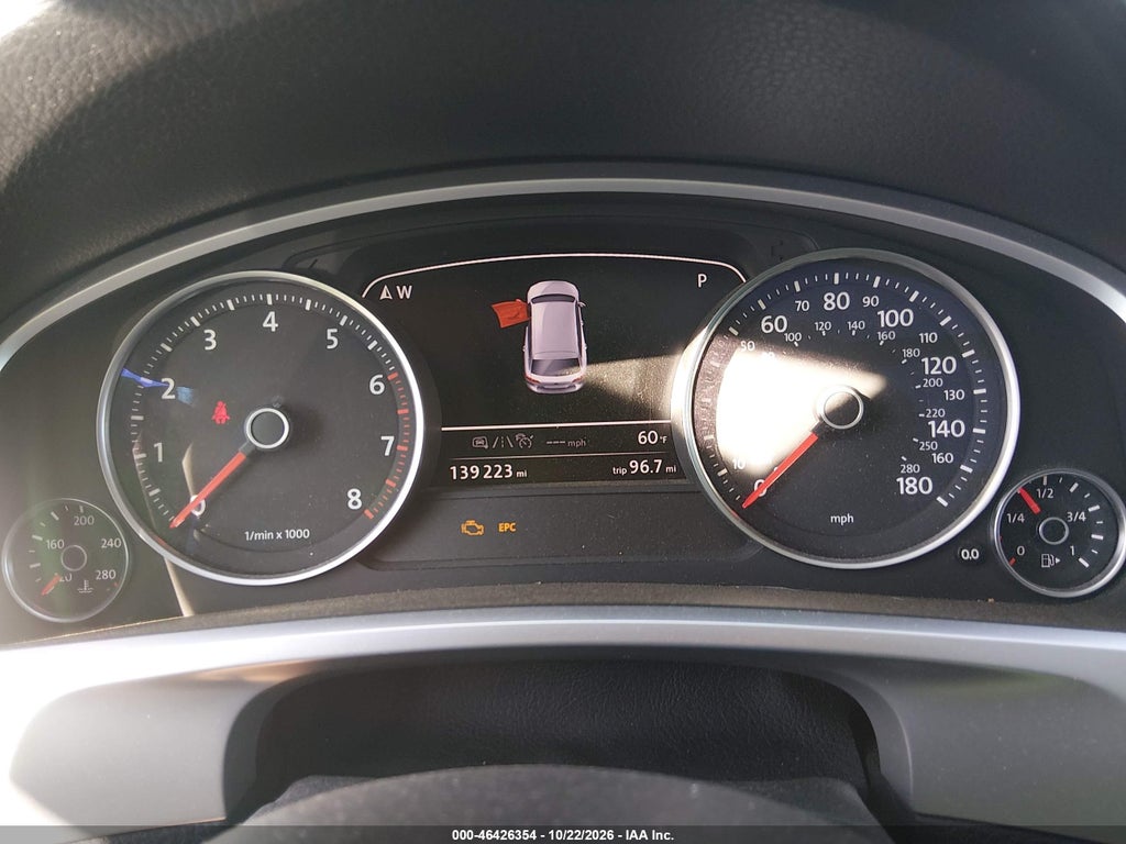 2016 Volkswagen Touareg VR6 LUX photo 7