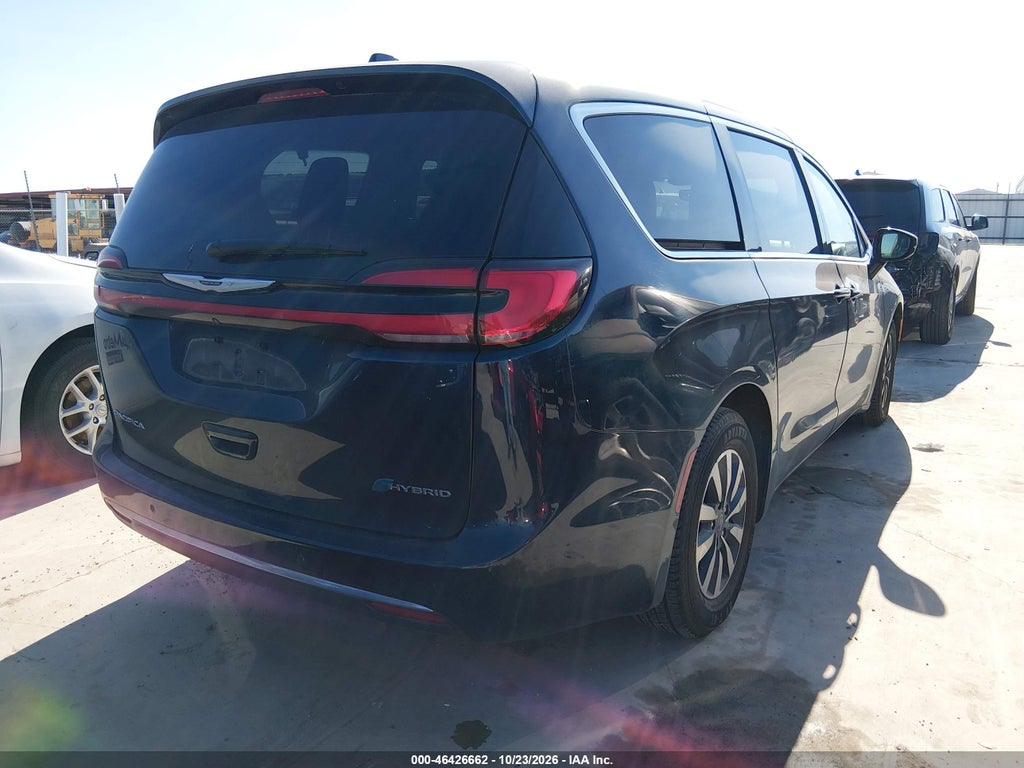 2024 Chrysler Pacifica Hybrid Select photo 4