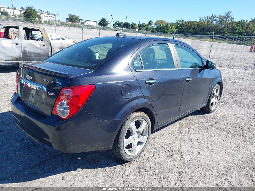 2016 Chevrolet Sonic LTZ Auto photo 4