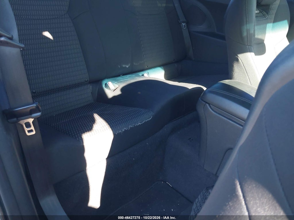 2016 Hyundai Genesis 3.8 Base photo 8