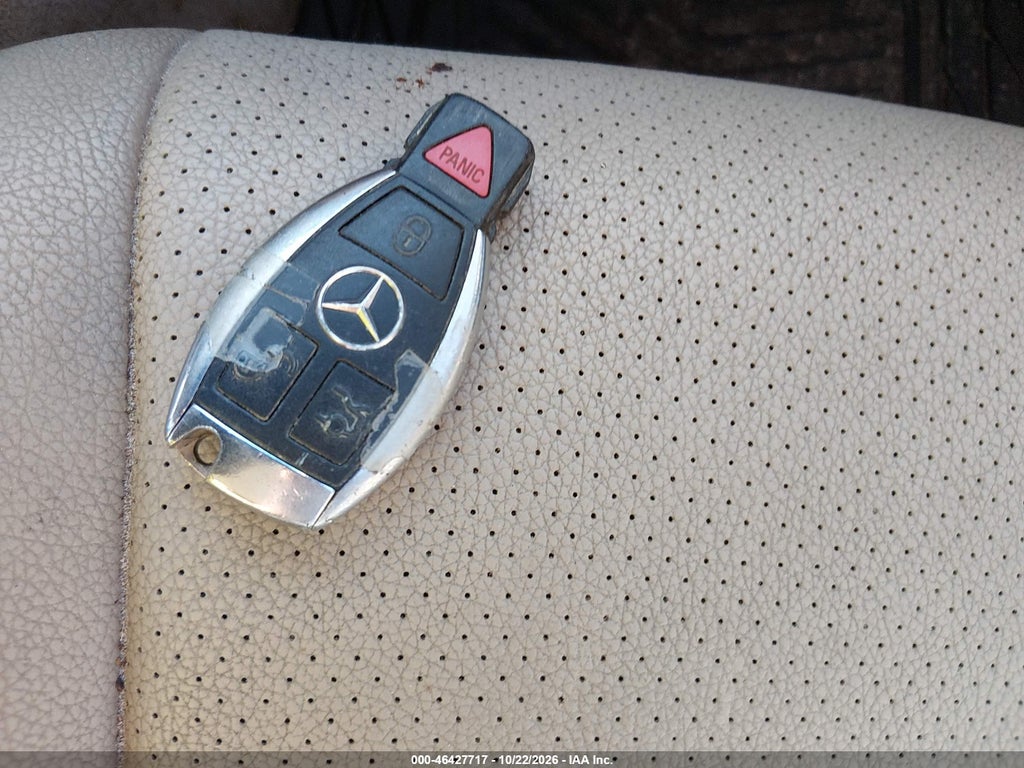 2010 Mercedes-Benz GLK 350 photo 11