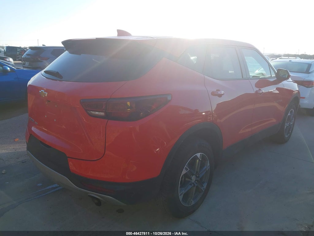 2025 Chevrolet Blazer AWD 2LT photo 4