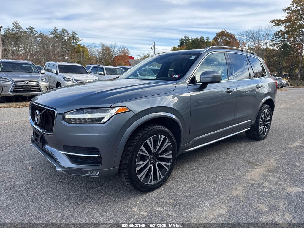 2019 Volvo XC90 T6 Momentum photo 2