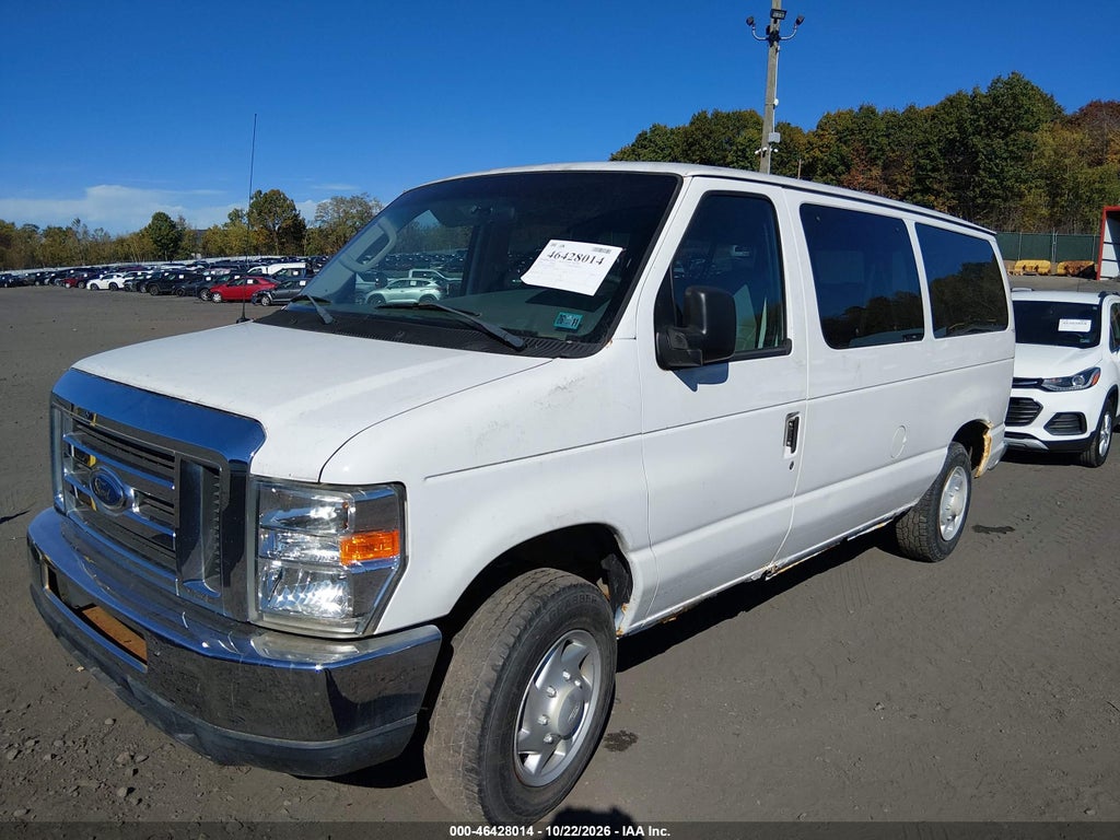 2008 Ford E-350 Super Duty XL/XLT photo 2