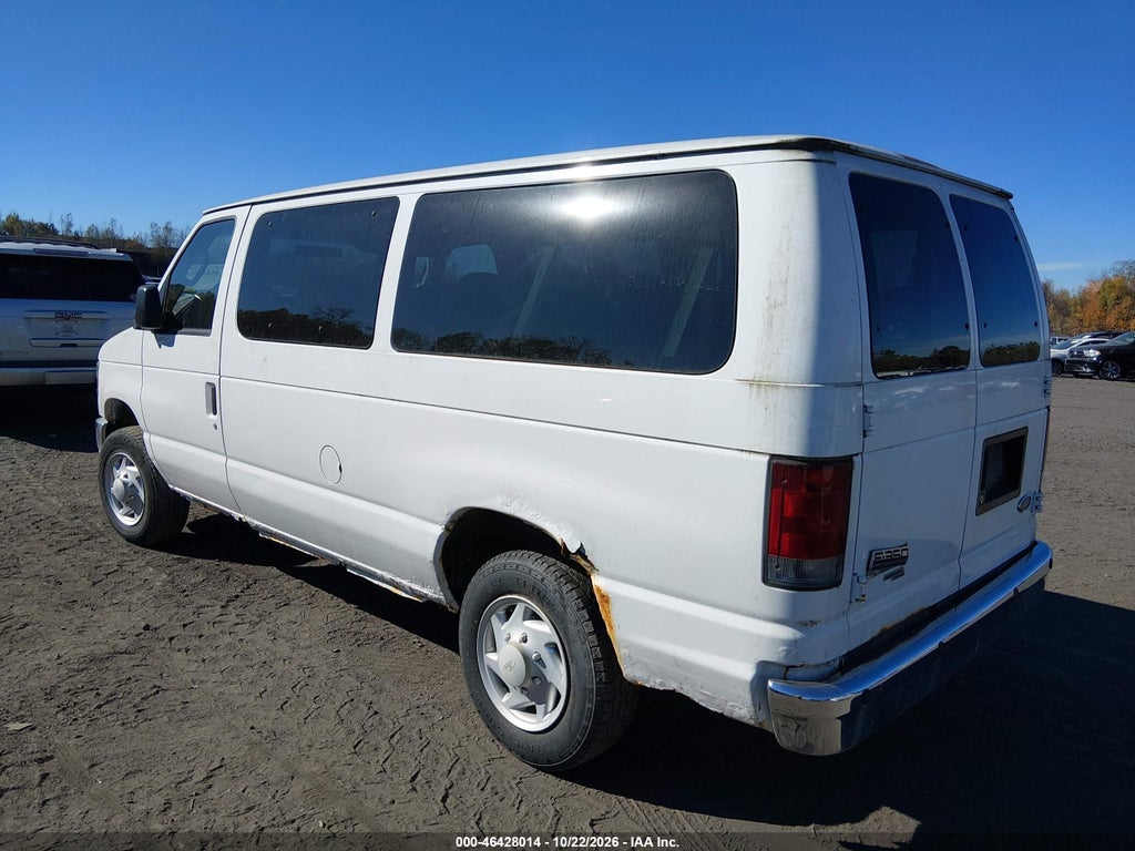 2008 Ford E-350 Super Duty XL/XLT photo 3