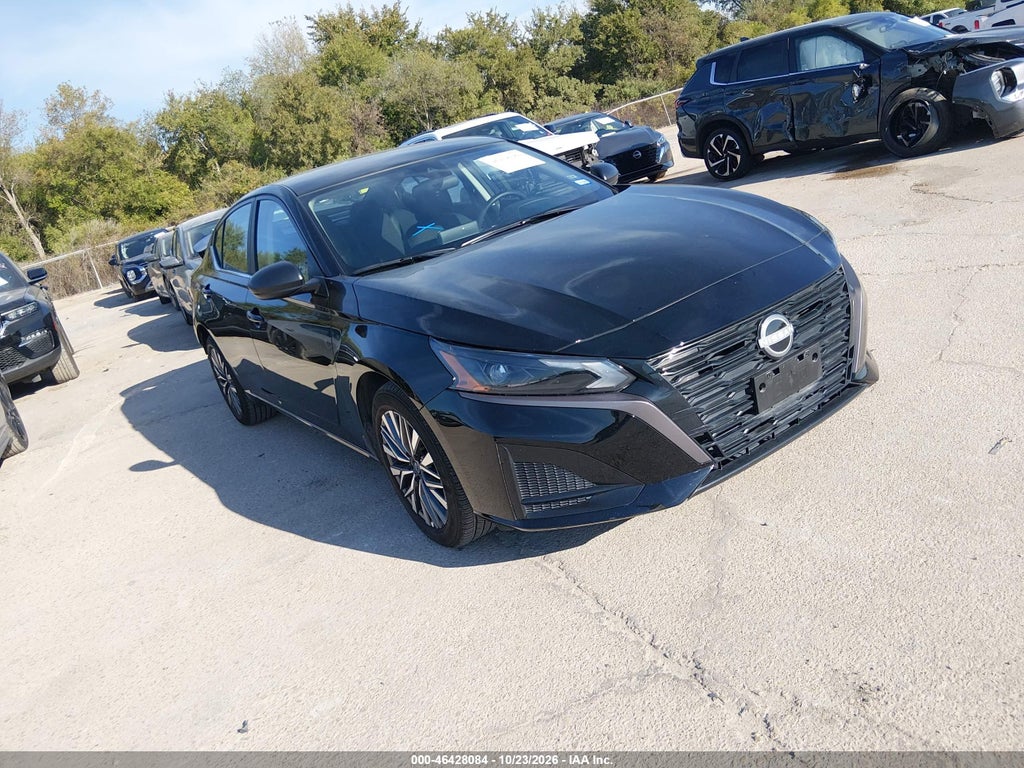2026 Nissan Altima SV AWD photo 1