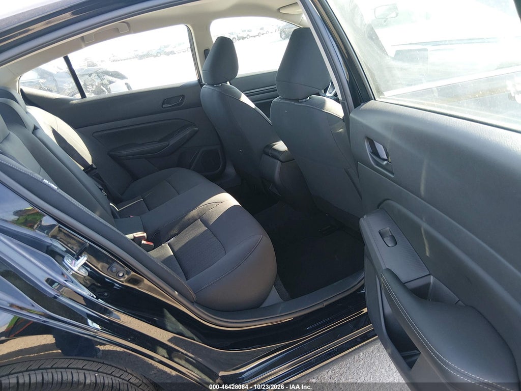 2026 Nissan Altima SV AWD photo 8