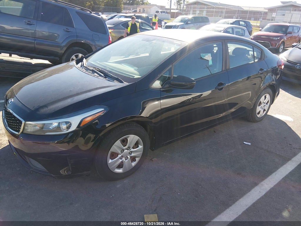 2017 Kia Forte LX photo 2