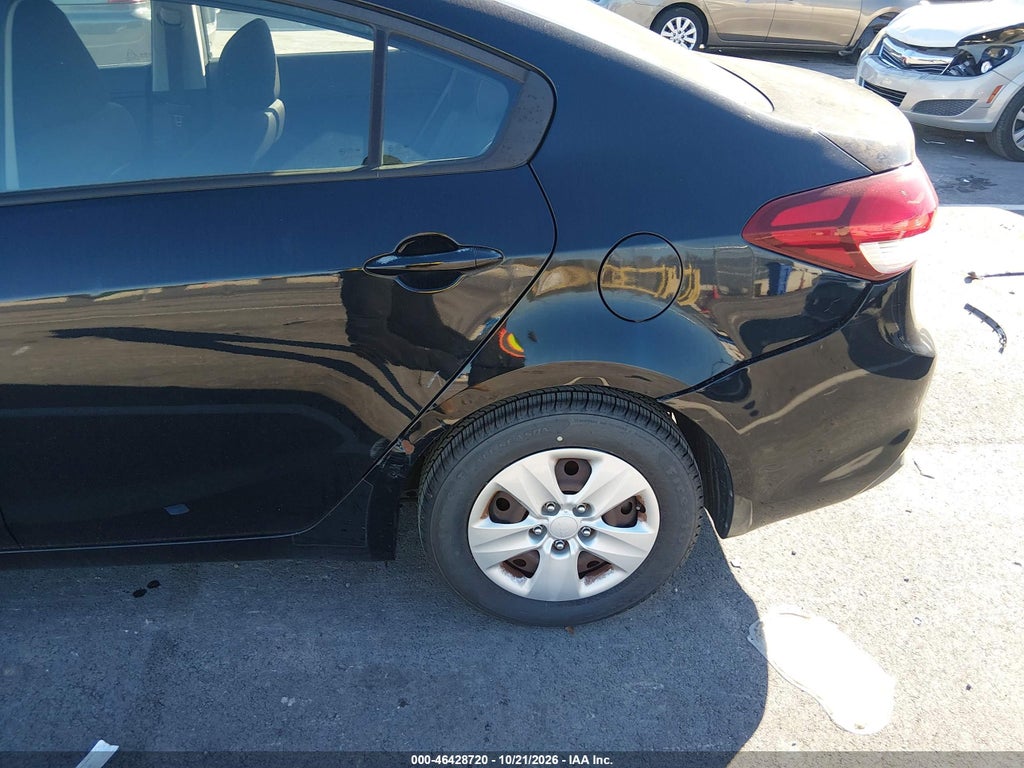 2017 Kia Forte LX photo 6
