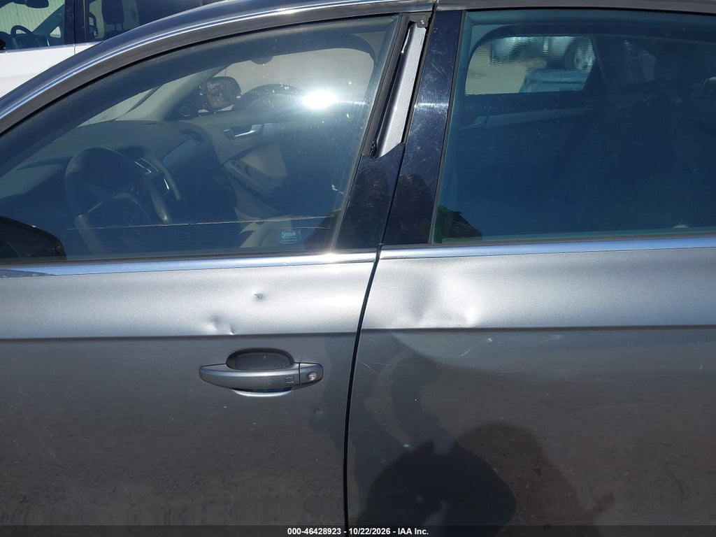 2012 Audi A4 2.0T Premium photo 6