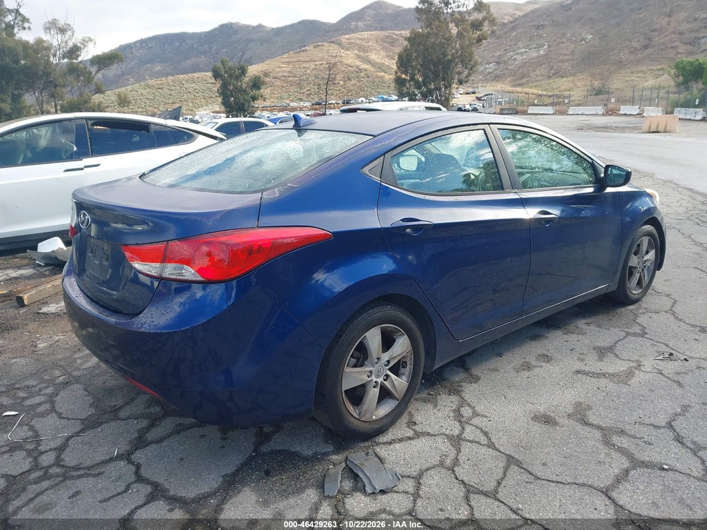 2013 Hyundai Elantra GLS photo 4