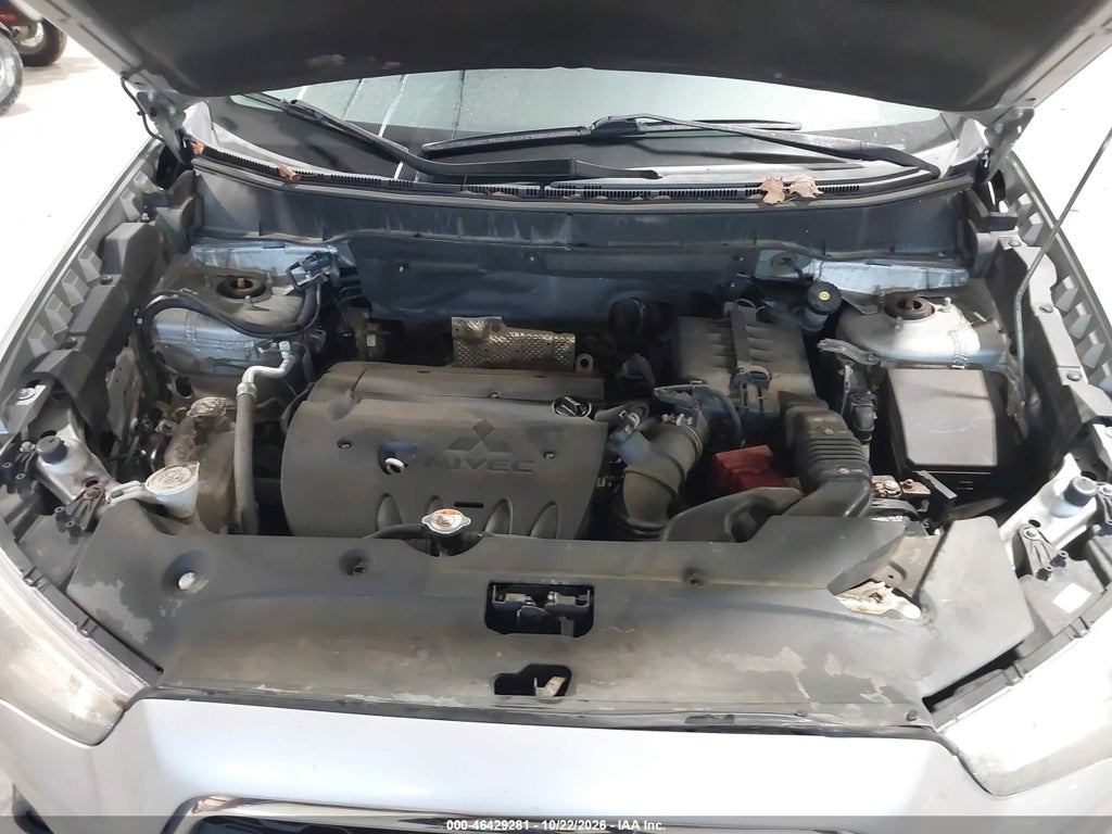 2015 Mitsubishi Outlander Sport ES photo 10