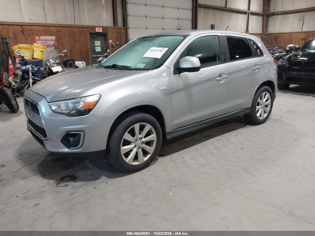 2015 Mitsubishi Outlander Sport ES photo 2