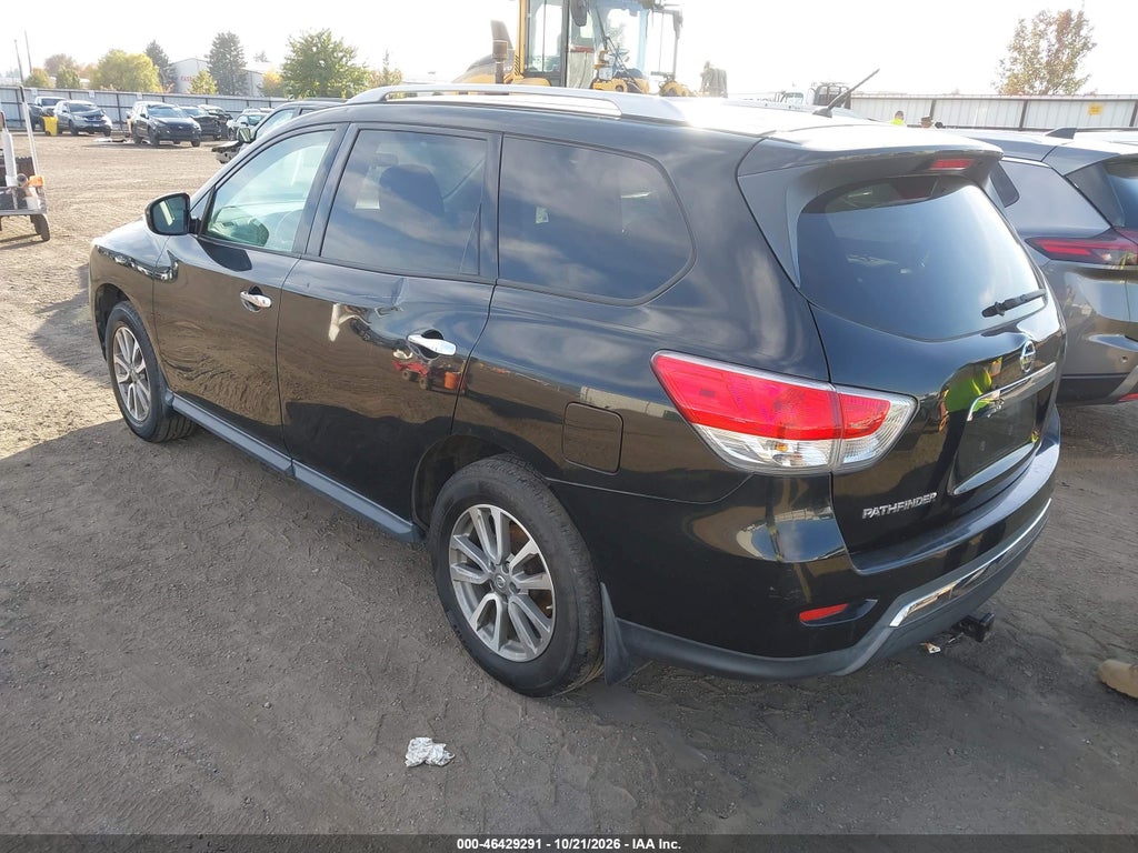 2013 Nissan Pathfinder S photo 3
