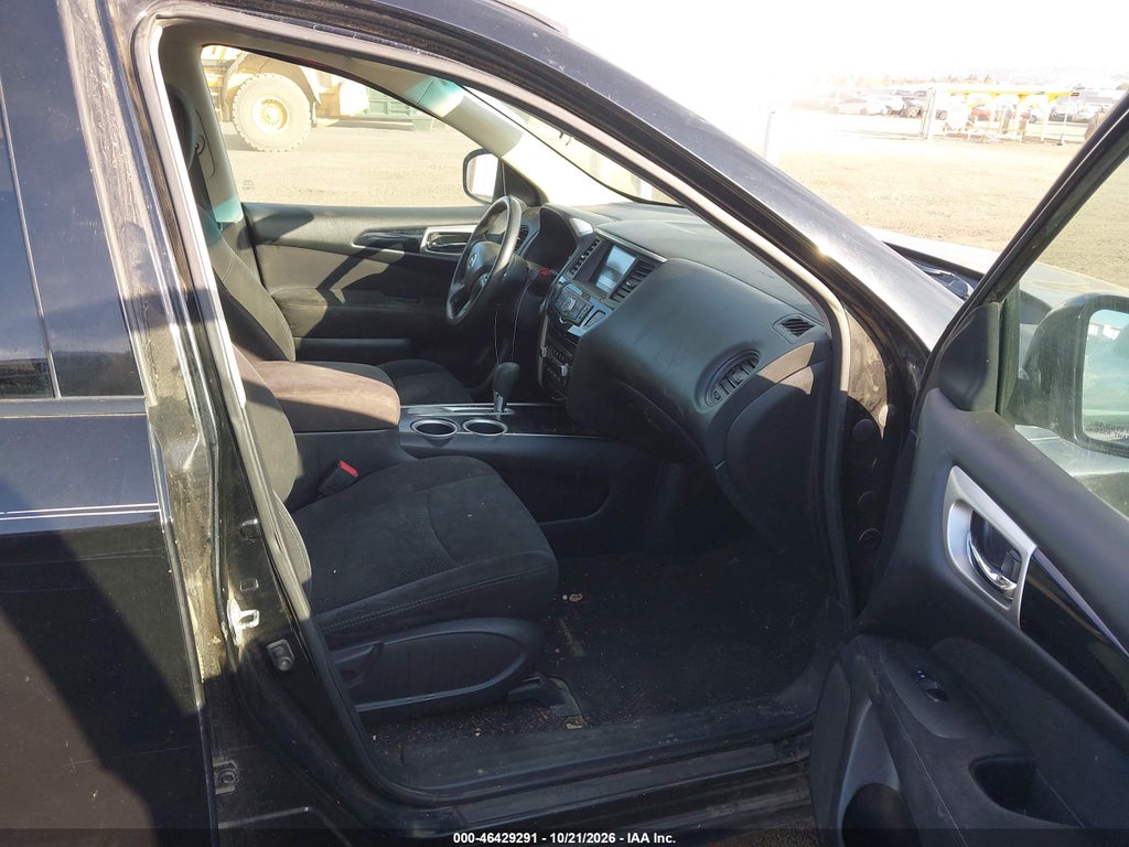 2013 Nissan Pathfinder S photo 5