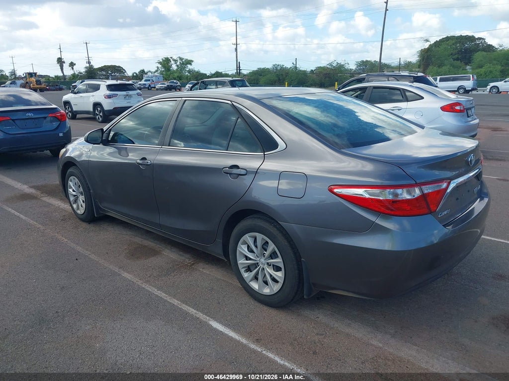 2015 Toyota Camry Hybrid LE photo 3