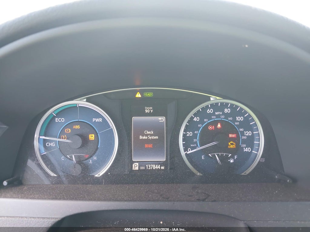 2015 Toyota Camry Hybrid LE photo 7