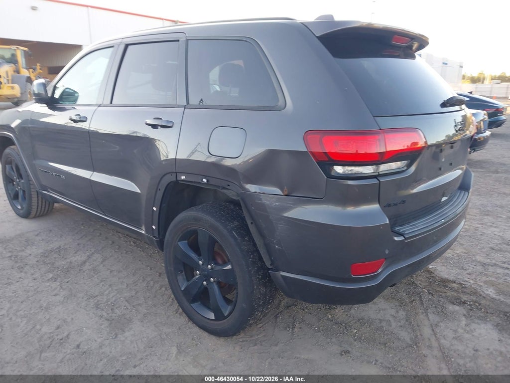 2015 Jeep Grand Cherokee Altitude photo 6