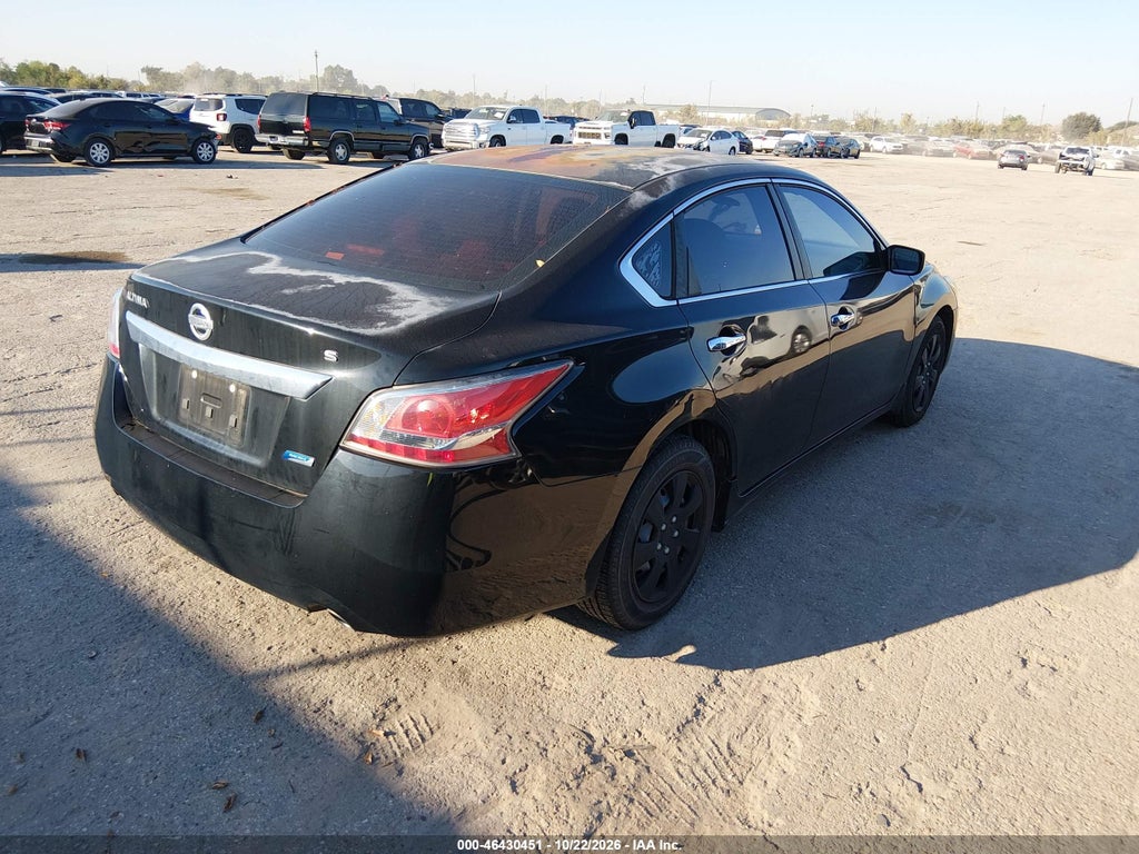 2014 Nissan Altima 2.5 S photo 4
