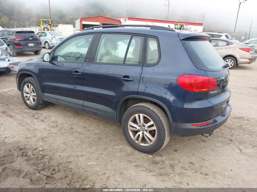 2016 Volkswagen Tiguan S photo 3