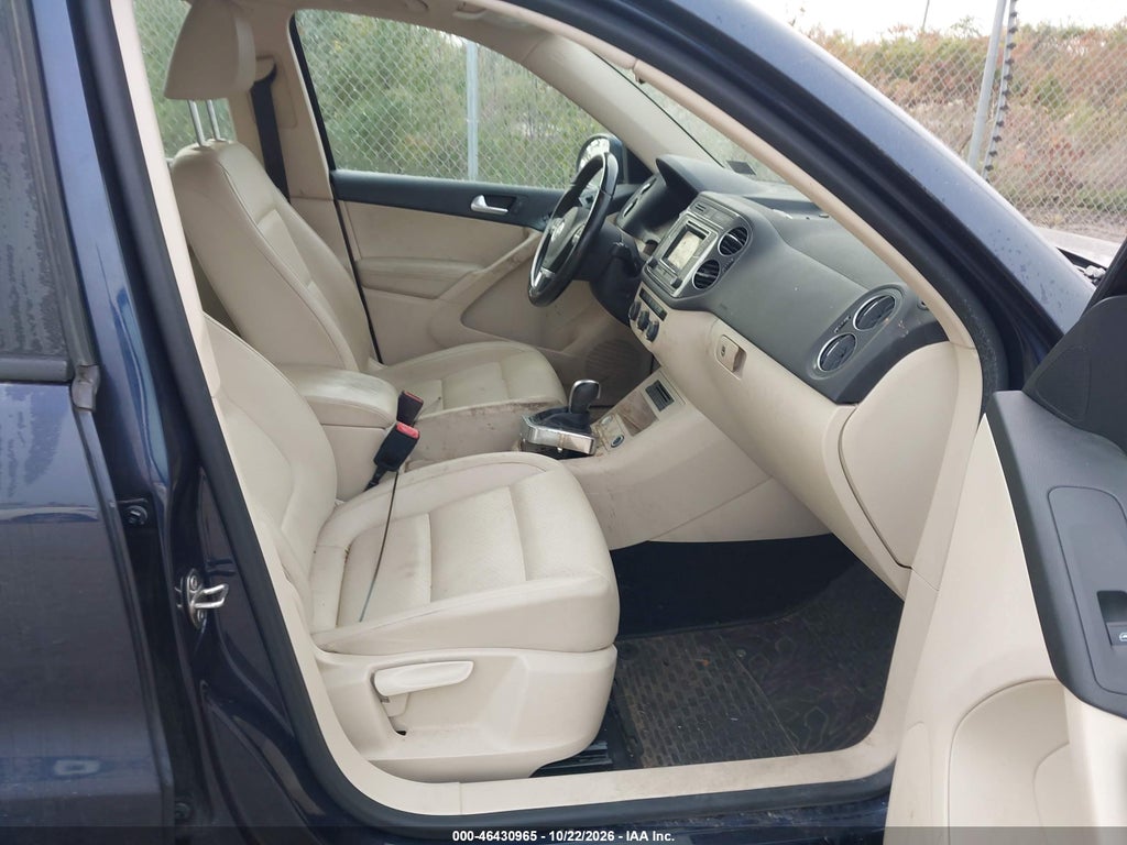 2016 Volkswagen Tiguan S photo 5