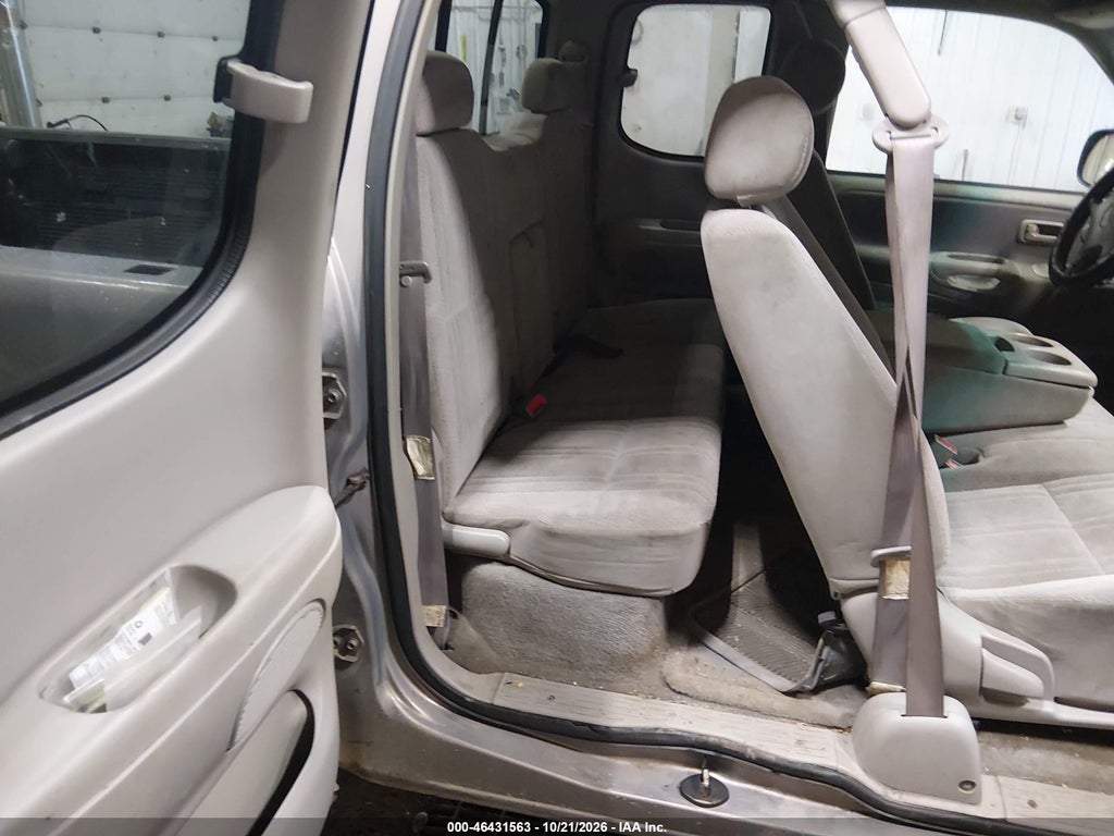 2000 Toyota Tundra SR5 V8 photo 8