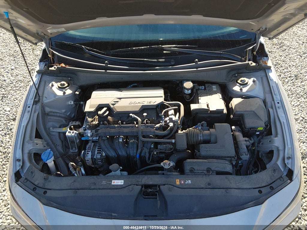 2025 Hyundai Elantra Limited photo 10
