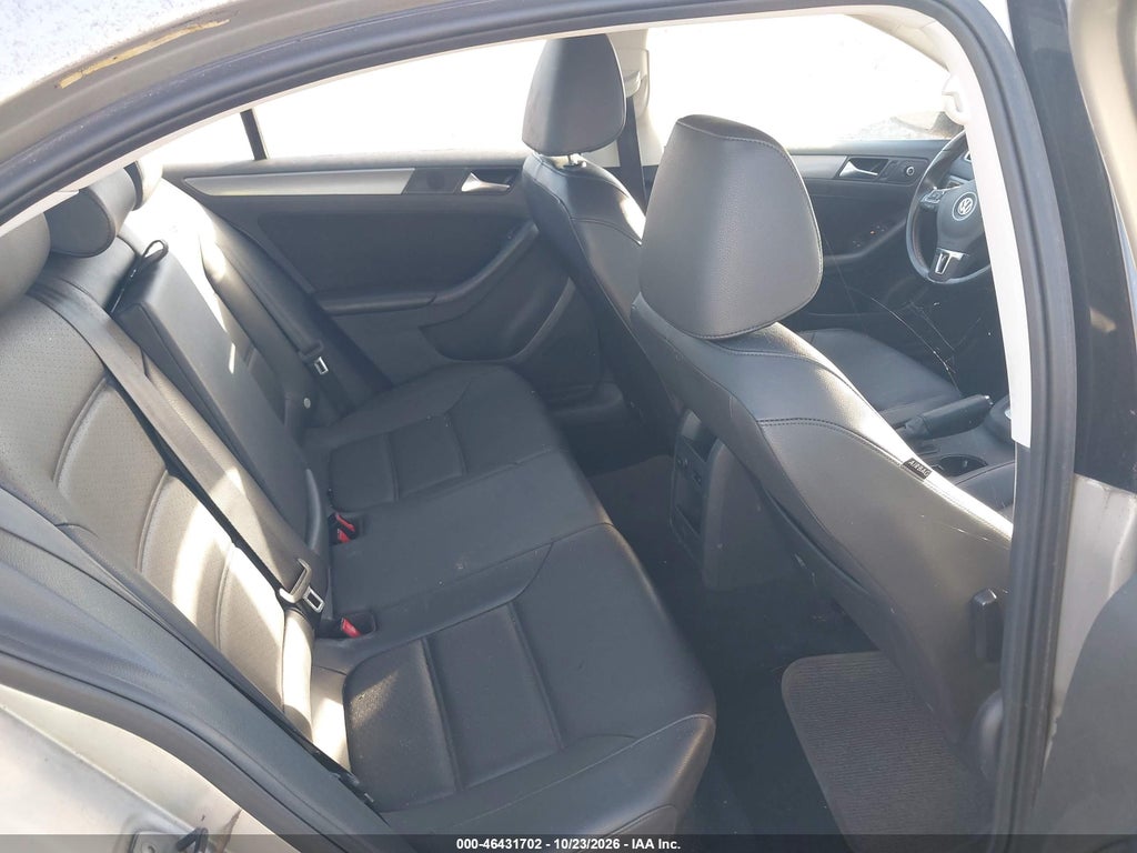 2014 Volkswagen Jetta 2.0L TDI photo 8