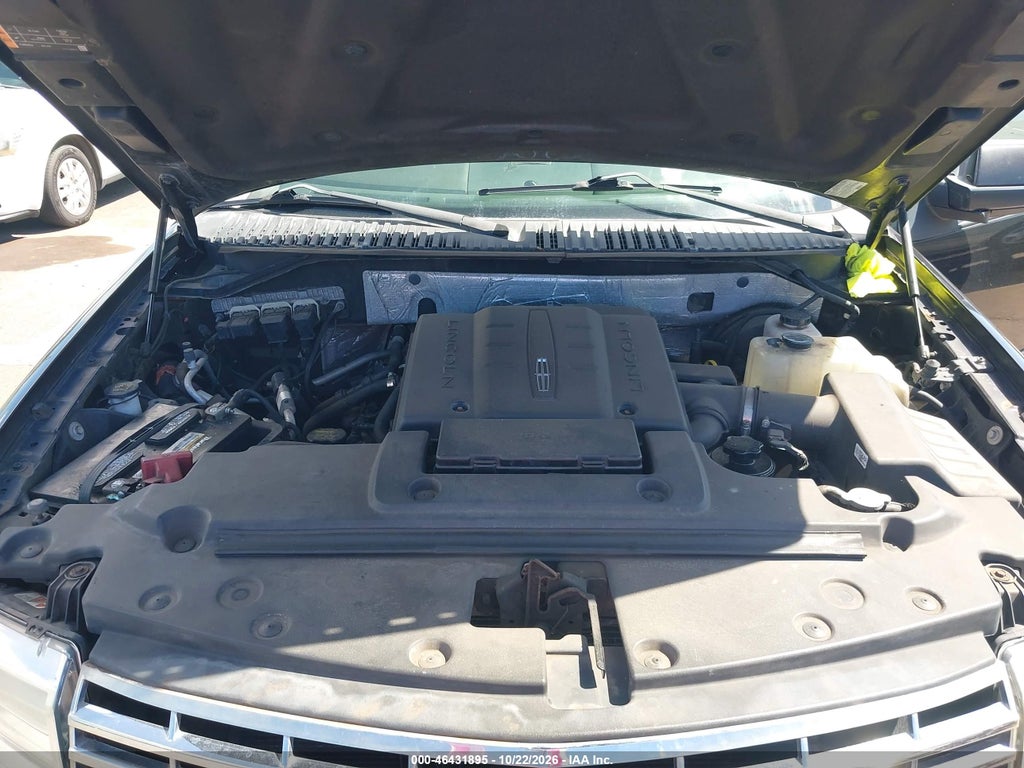 2014 Lincoln Navigator photo 10