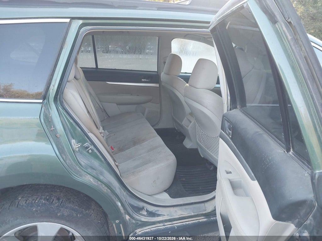 2014 Subaru Outback 2.5I Premium photo 8
