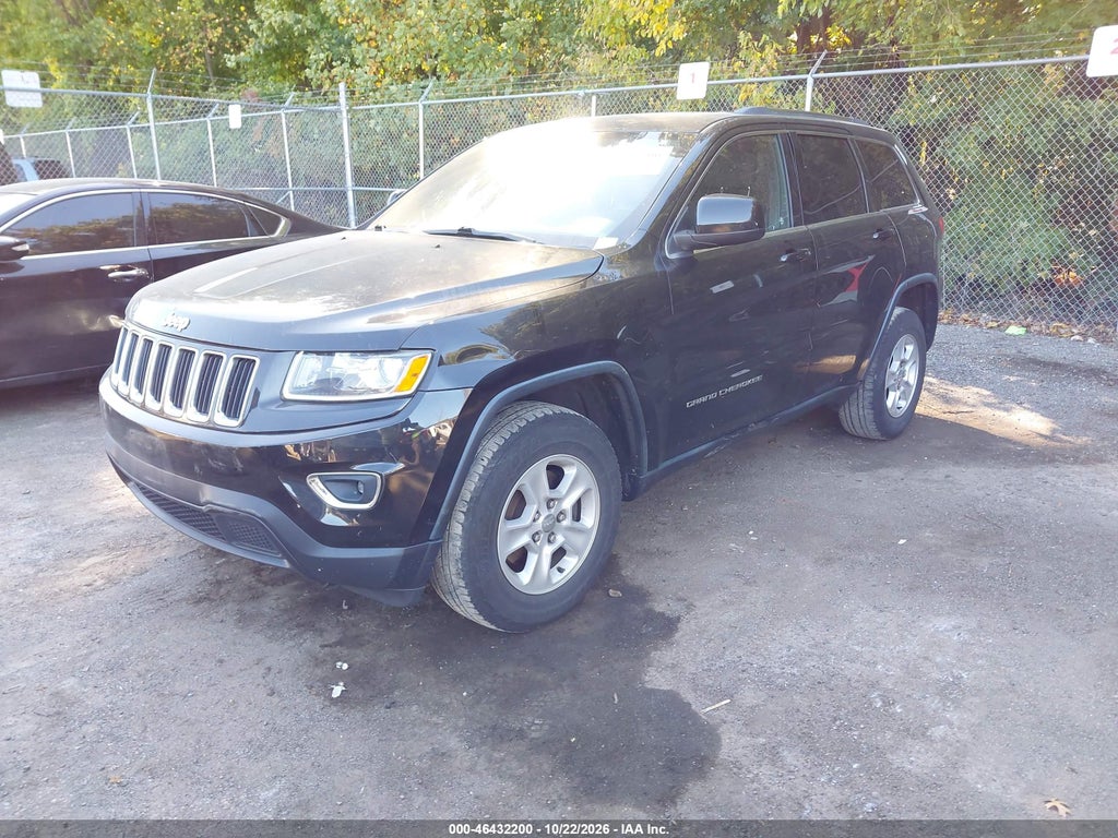 2014 Jeep Grand Cherokee Laredo photo 2