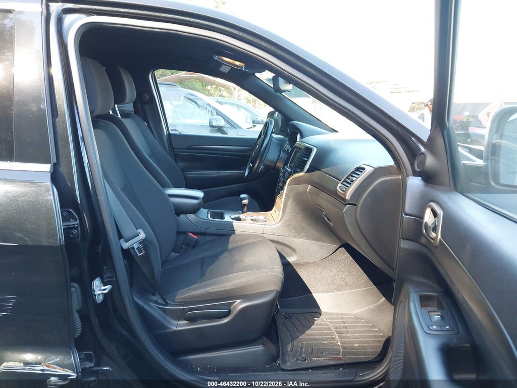 2014 Jeep Grand Cherokee Laredo photo 5