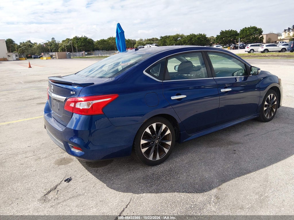 2017 Nissan Sentra SR photo 4
