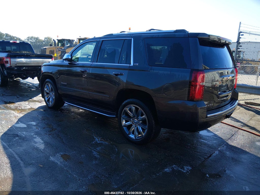 2015 Chevrolet Tahoe LTZ photo 3