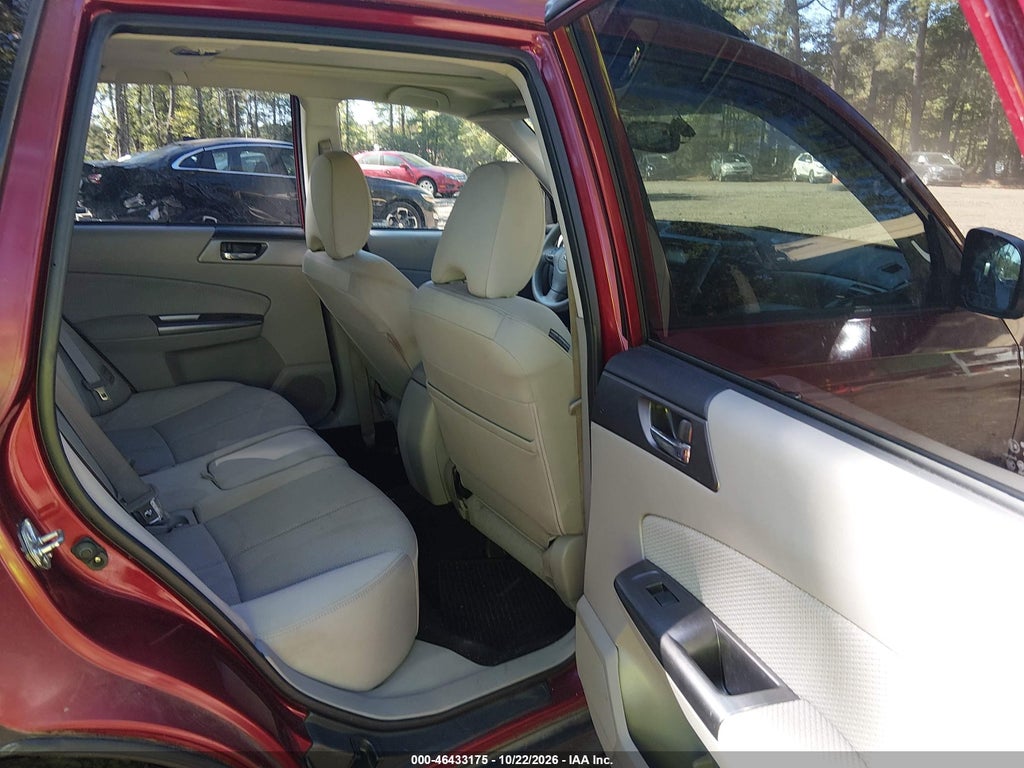2011 Subaru Forester 2.5X Premium photo 8