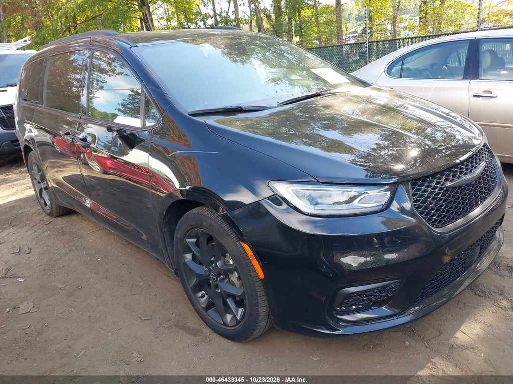 2026 Chrysler Pacifica Limited photo 1
