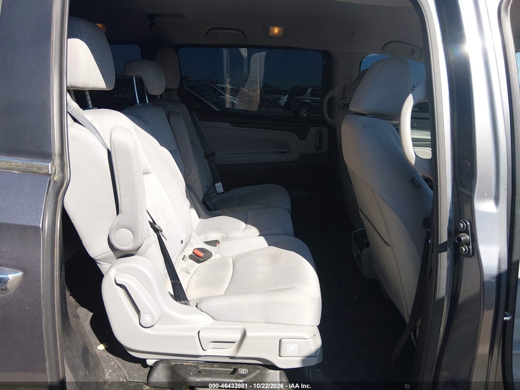 2018 Honda Odyssey EX photo 8