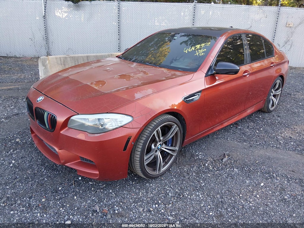 2013 BMW M5 photo 2