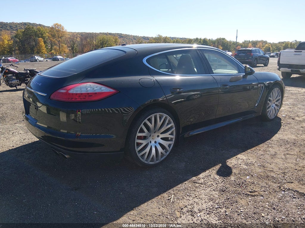 2010 Porsche Panamera S photo 4